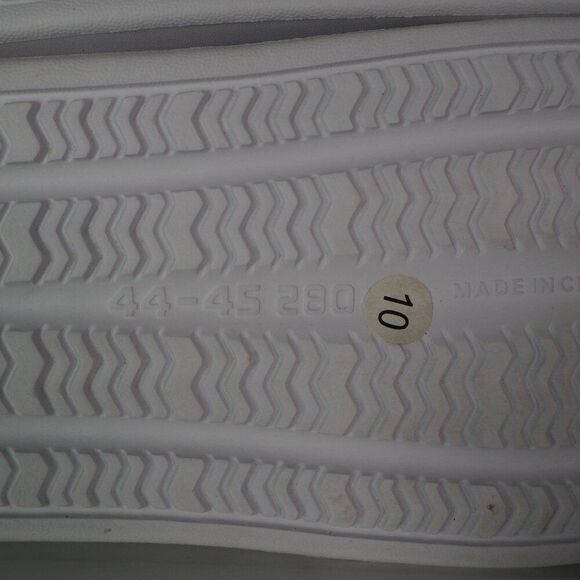 The Animal Rescue Site Greater Good Paw Print Faux Fur Lined Slippers Women's 10 - Picture 9 of 13